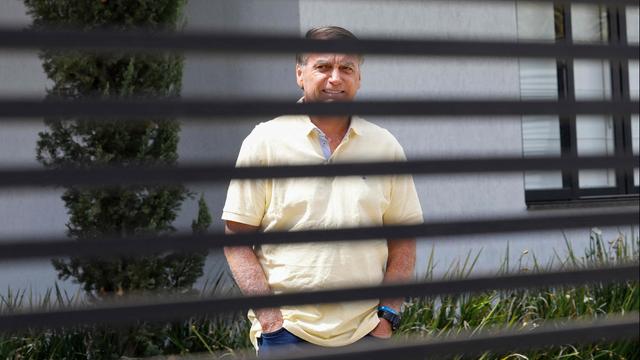 بولسونارو به زودی به جای زندان، تحت حصر خانگی قرار گرفت