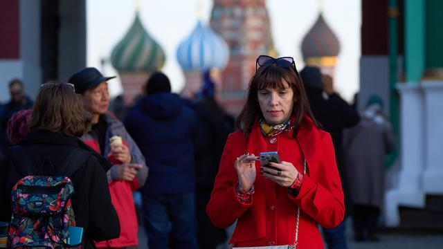 مسکو با زحمت در حال یادگیری زندگی بدون اینترنت موبایل است